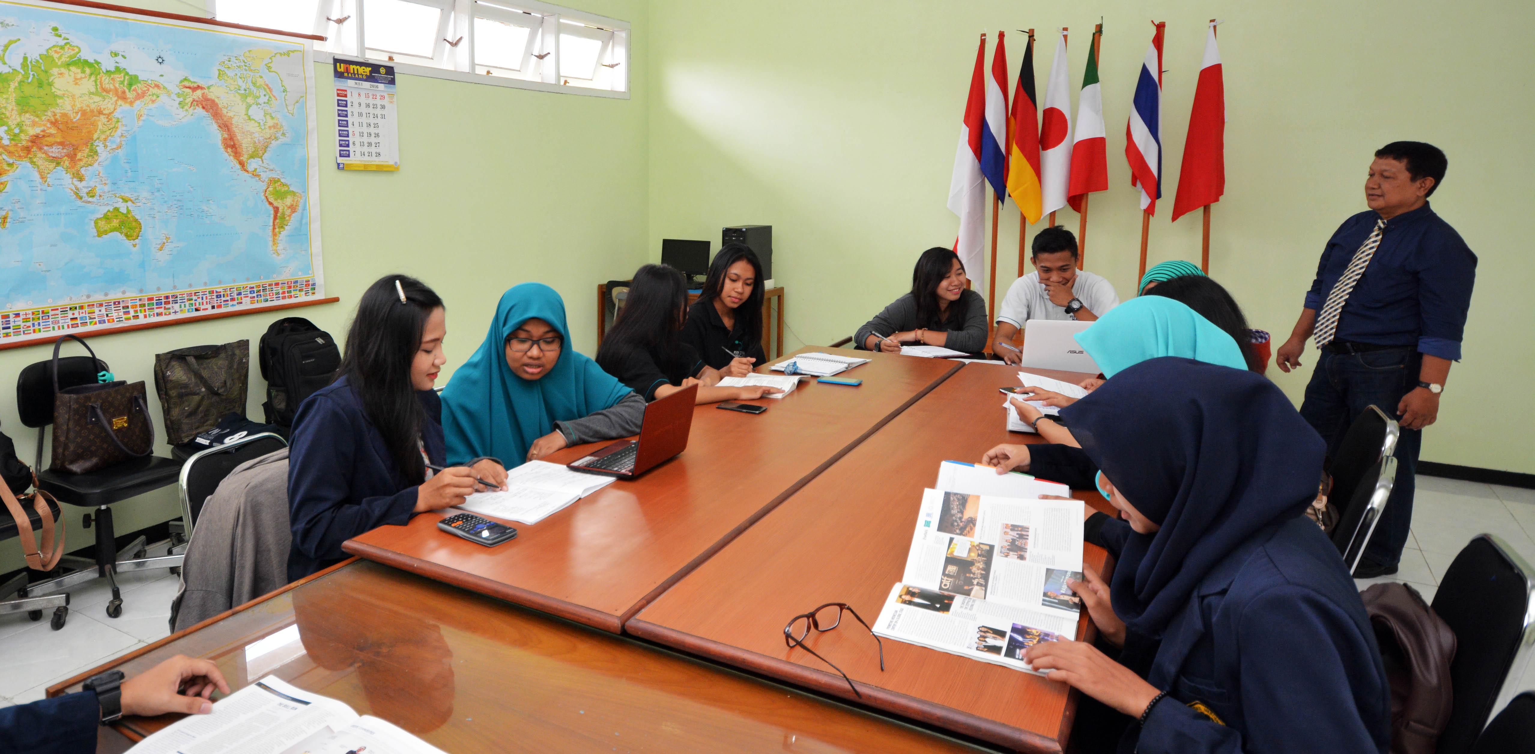 Featured Image for Global Gateway 2025: International Class Open House & Exhibition